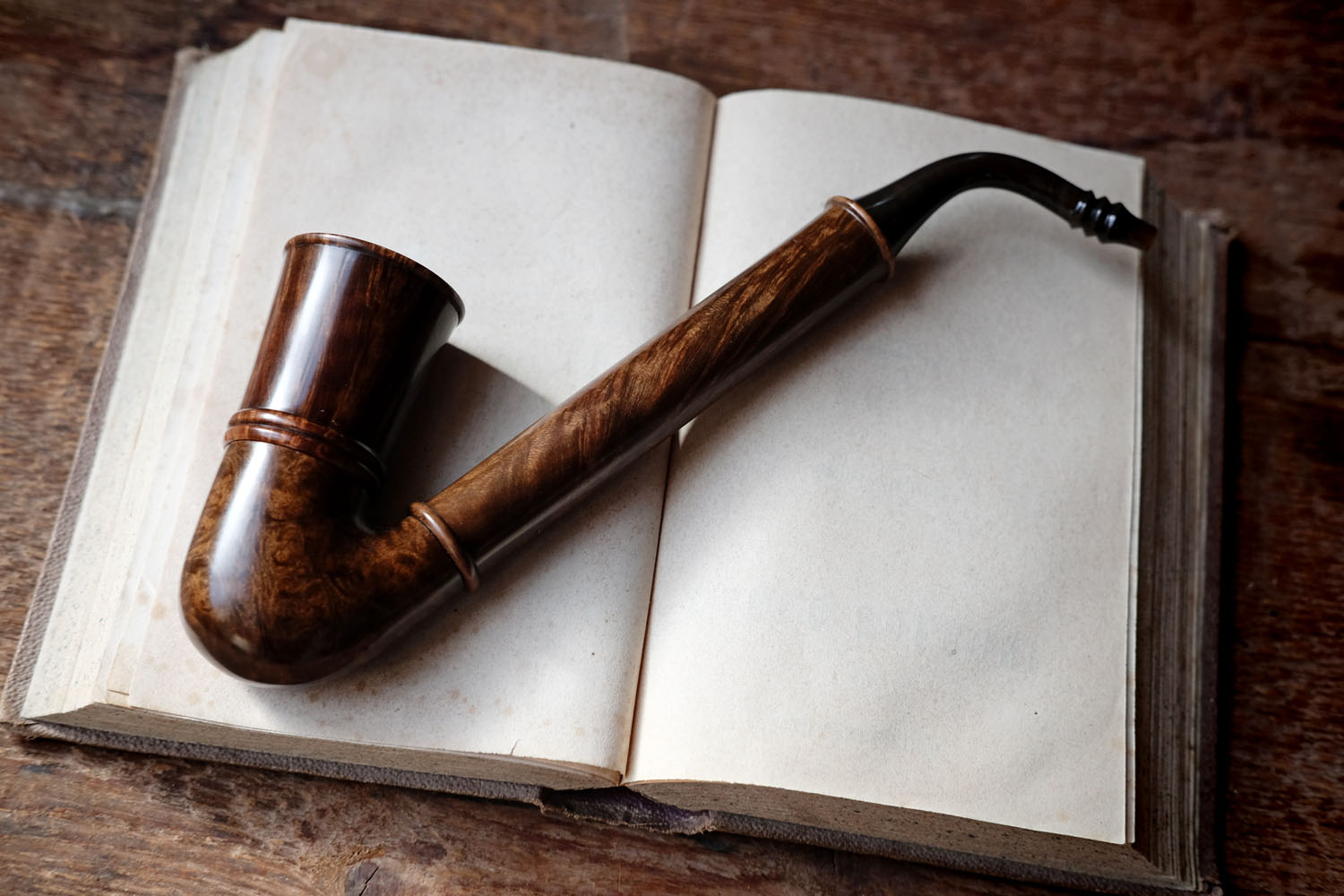 Fili's pipe, from The Hobbit, made of briar, handcrafted by Arcangelo Ambrosi