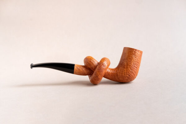 Sandblasted knotted pipe, handmade smoking pipe crafted by arcangelo ambrosi