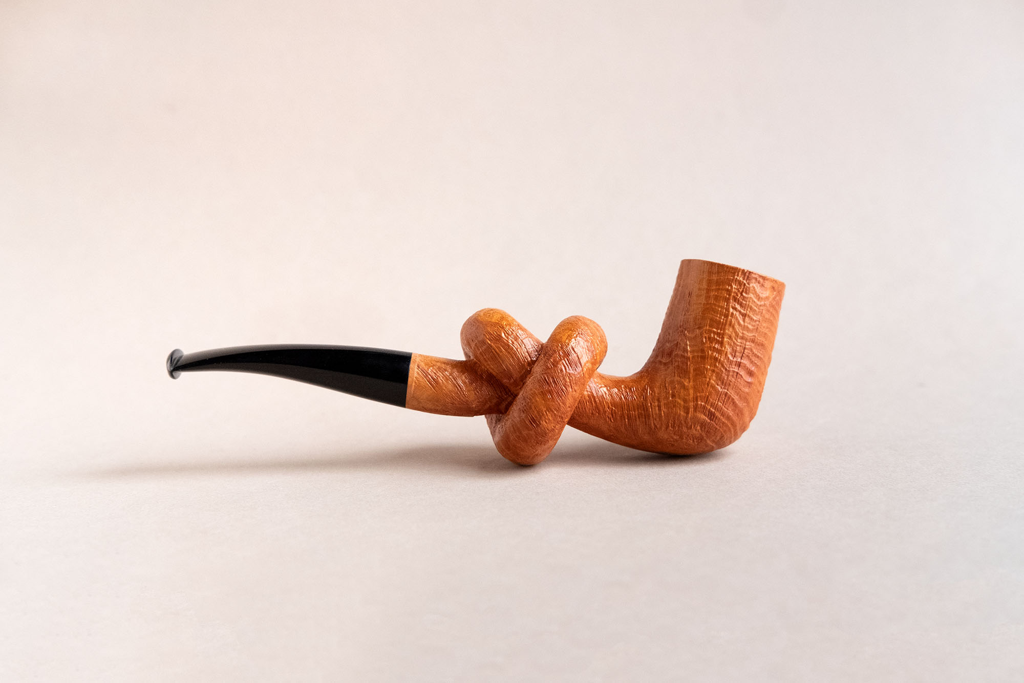 Sandblasted knotted pipe, handmade smoking pipe crafted by arcangelo ambrosi