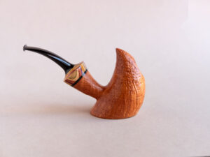 Ninja, signature model pipe crafted by Arcangelo Ambrosi. Variant with skateboard inlay.